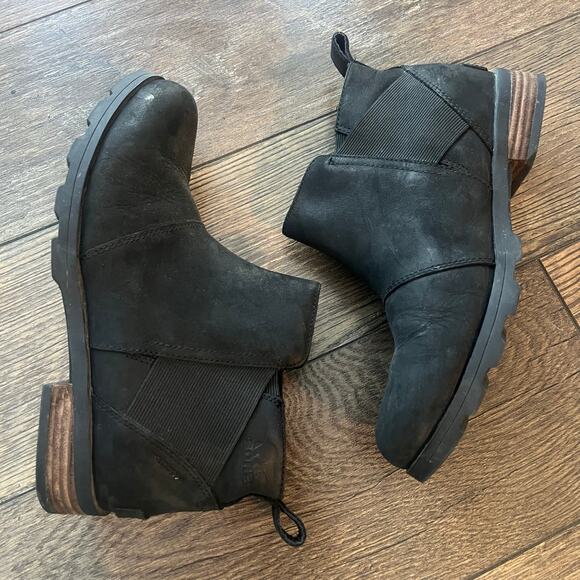 Sorel Emelie Black Chelsea Low Heel Bootie Waterproof Leather Women's Size 8 - Picture 2 of 7